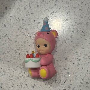 Sonny angel birthday edition pink sitting bear 🐻🎂